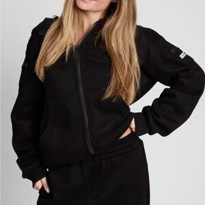 Comfrt Obsidian Travel Jacket Large men’s